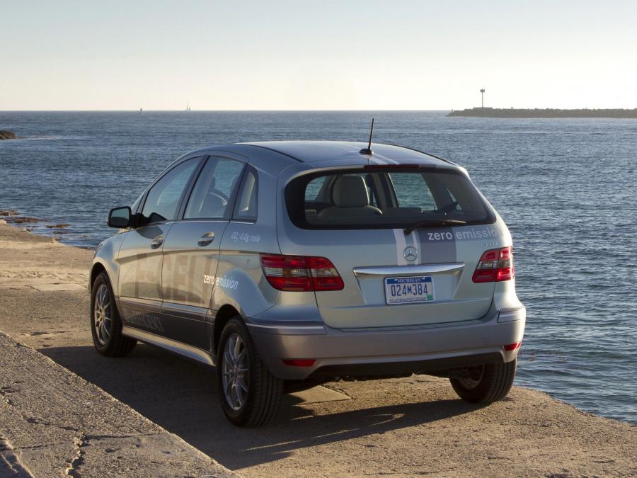  Mercedes-Benz B-Class F-Cell 2010 года  (фото 27 из 34)